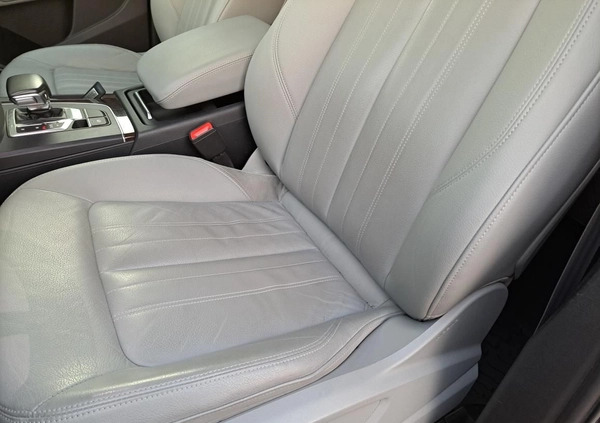 Audi Q5 cena 135900 przebieg: 59000, rok produkcji 2018 z Ostrołęka małe 436